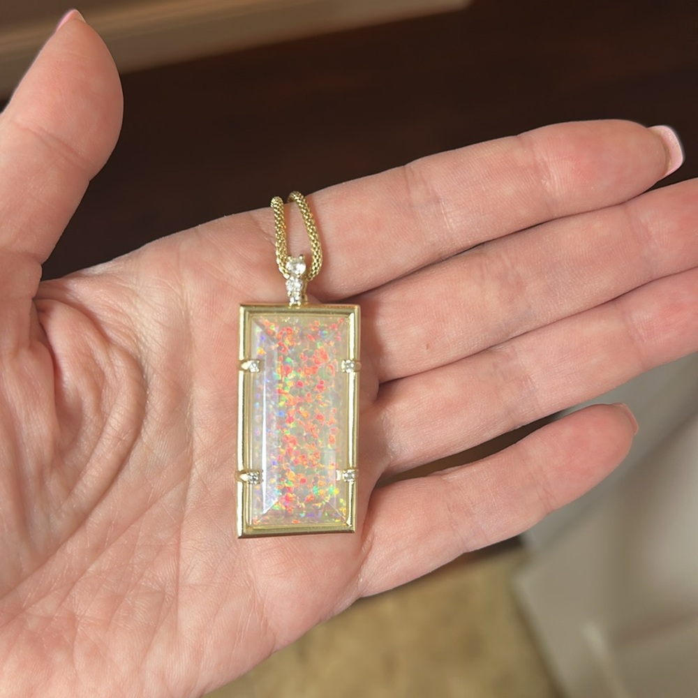 Kendra Scott Iridescent Pendant Necklace - Picture 5 of 5